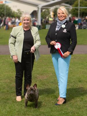 Jeannette with the judge Maria Harding