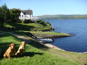 Mum & Gran on holls in Scotland