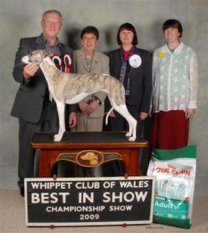 Jodie winning Best in Show 2009