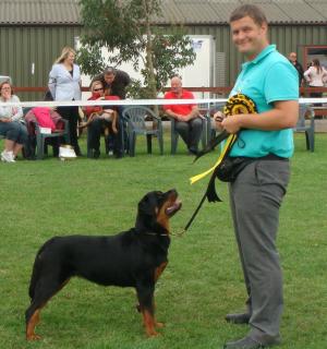 Amber win Best Puppy in Show